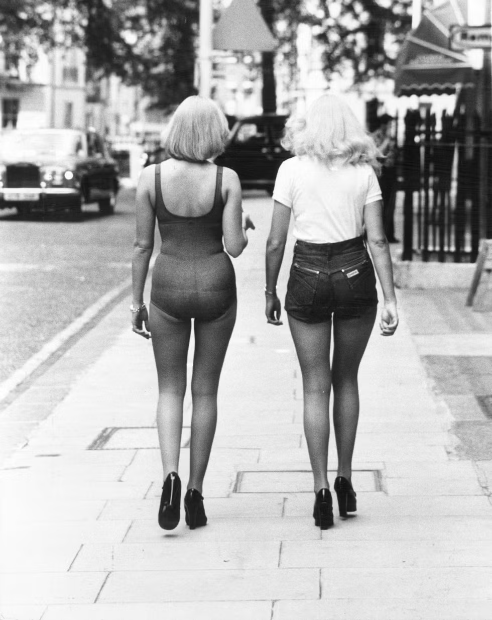 60 Photos That Prove the ’70s Was the Most Stylish Decade-Harlequin ...
